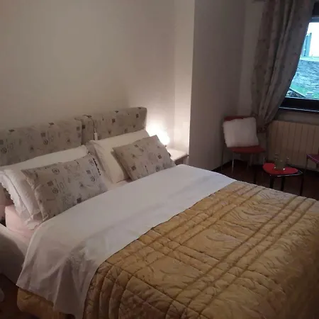 Maison Au Bourg Nyaraló Aosta
