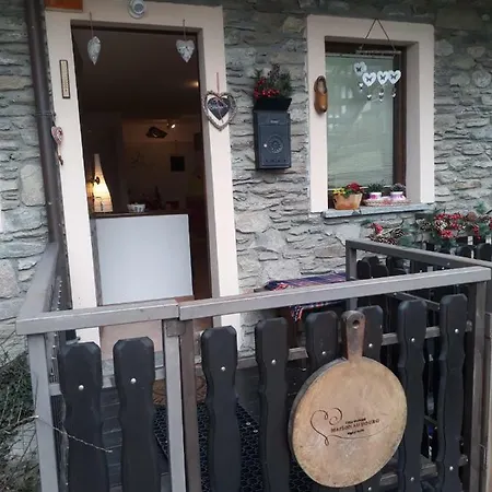 Maison Au Bourg Nyaraló Aosta